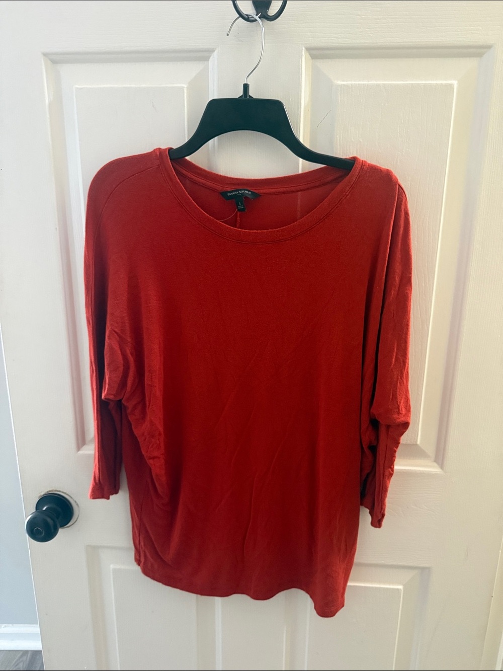 Banana Republic Brick Red Crewneck Top - Picture 2 of 4